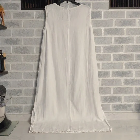 Women's Long White Maxi Dress with Beautiful Light Pink & Green Rose Embroidery - Picture 10 of 10